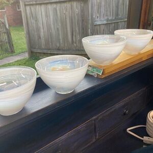 4 piece place setting beautiful white with shimmers of color